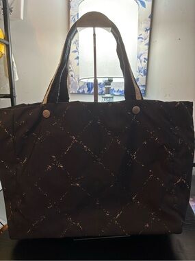 Authentic Vintage CHANEL Old Travel Line Tote MM - Black Quilted Print